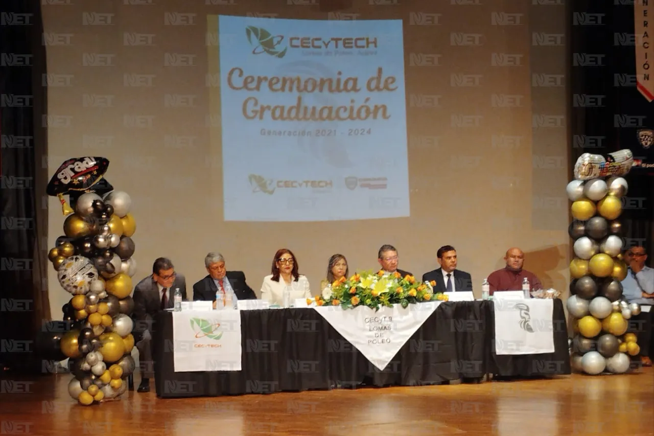 Celebra Cecytech graduación de alumnos del plantel 9