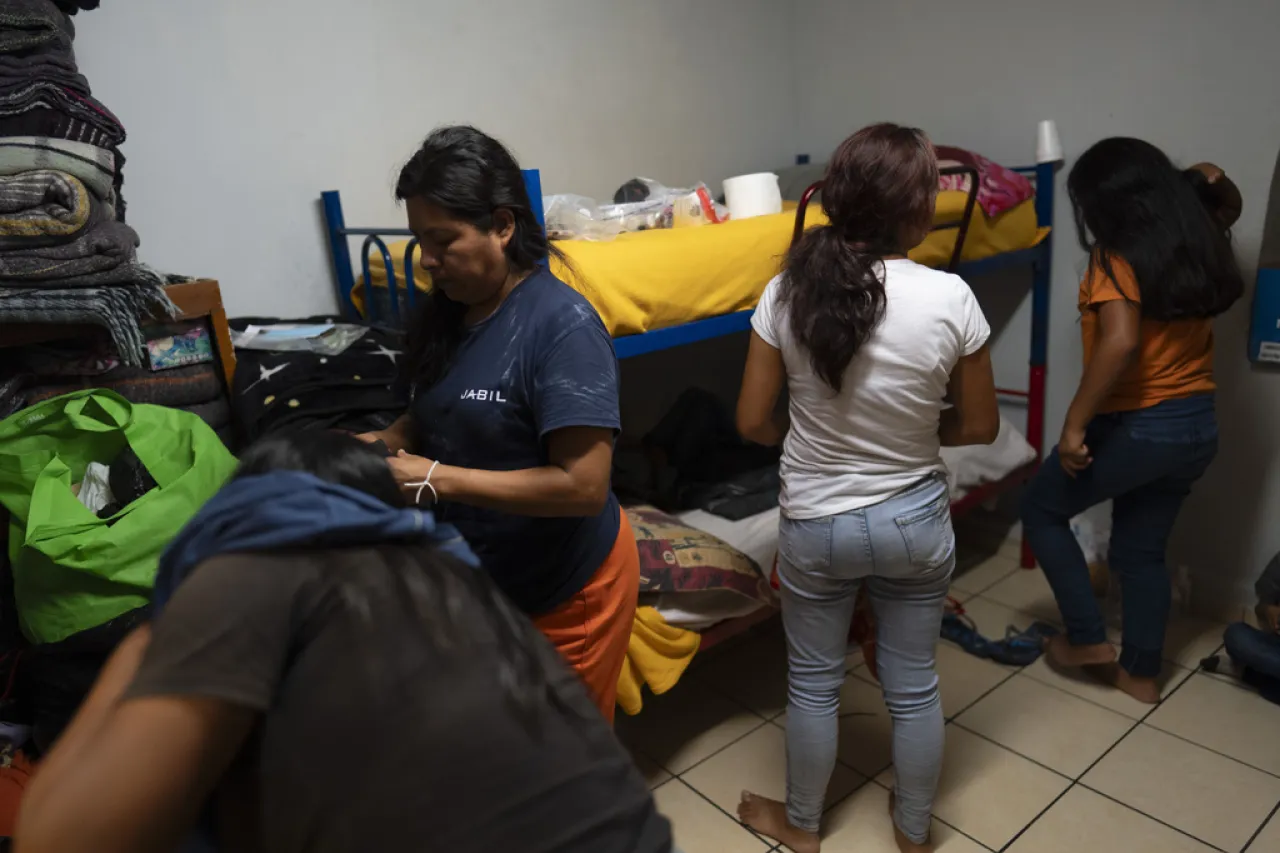 El bloqueo de Biden al asilo afecta más a mexicanos