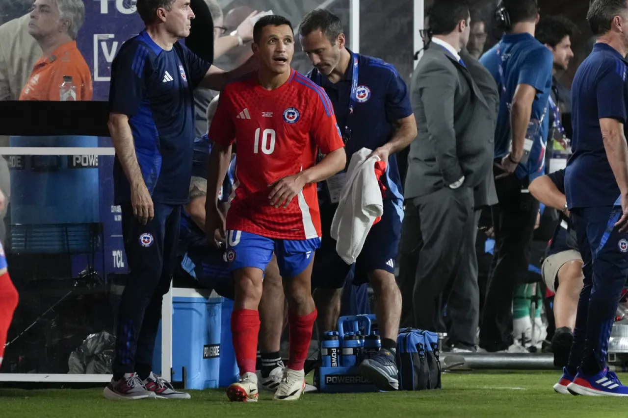Chile enfrenta a Canadá buscando seguir con vida en la Copa América