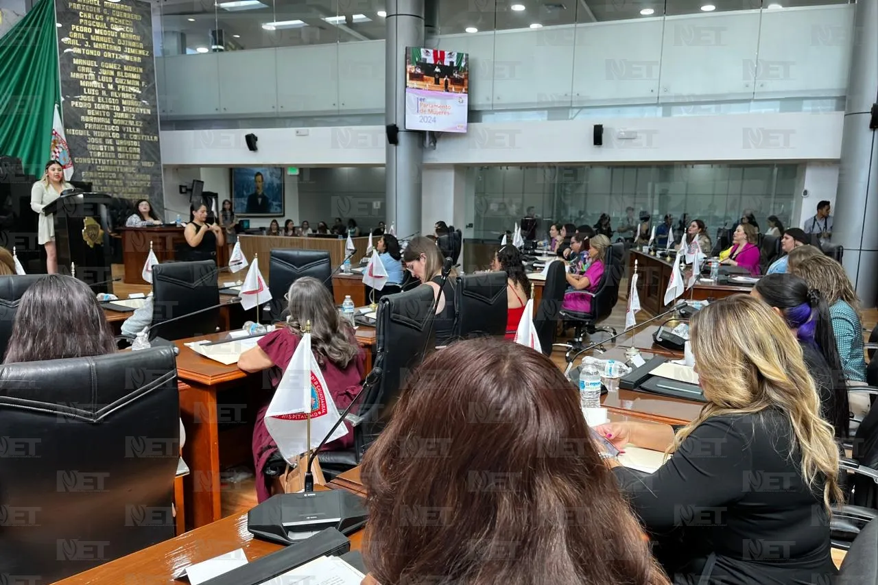 Inician trabajos del Primer Parlamento de Mujeres