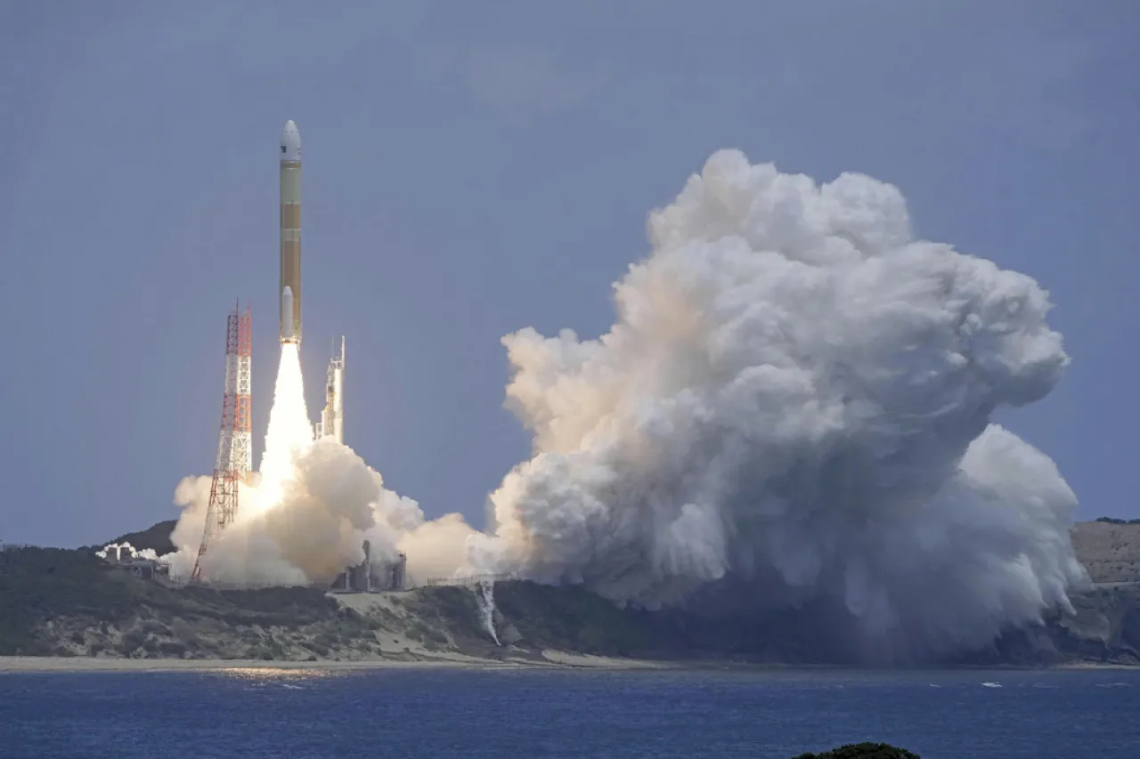 Japón lanza un satélite avanzado de observación terrestre