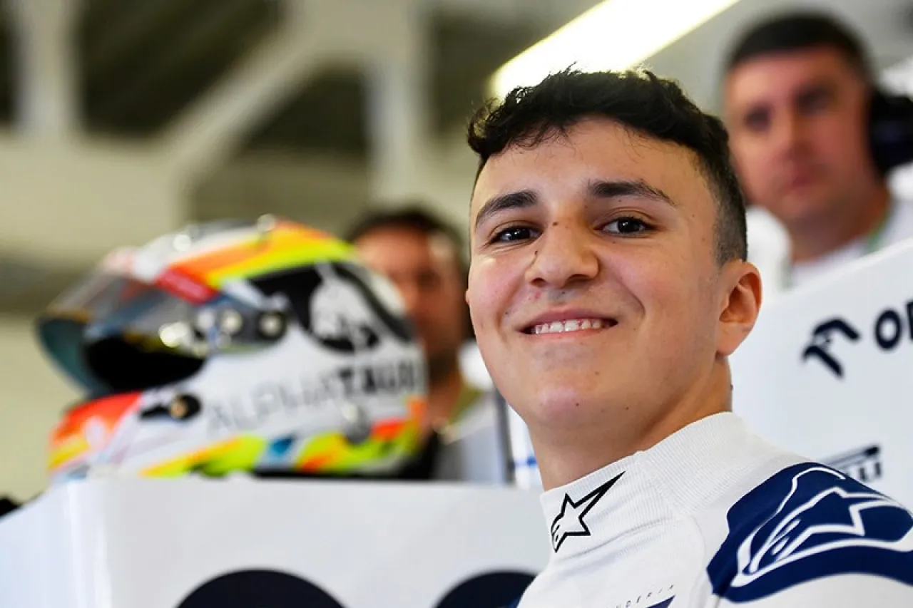 Isack Hadjar se subirá a carro del 'Checo' Pérez en el GP de Gran Bretaña