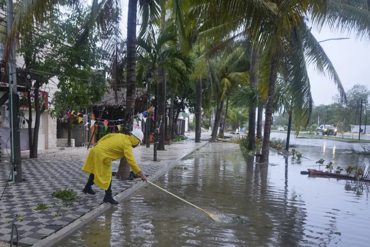 Texas se prepara para recibir a Beryl