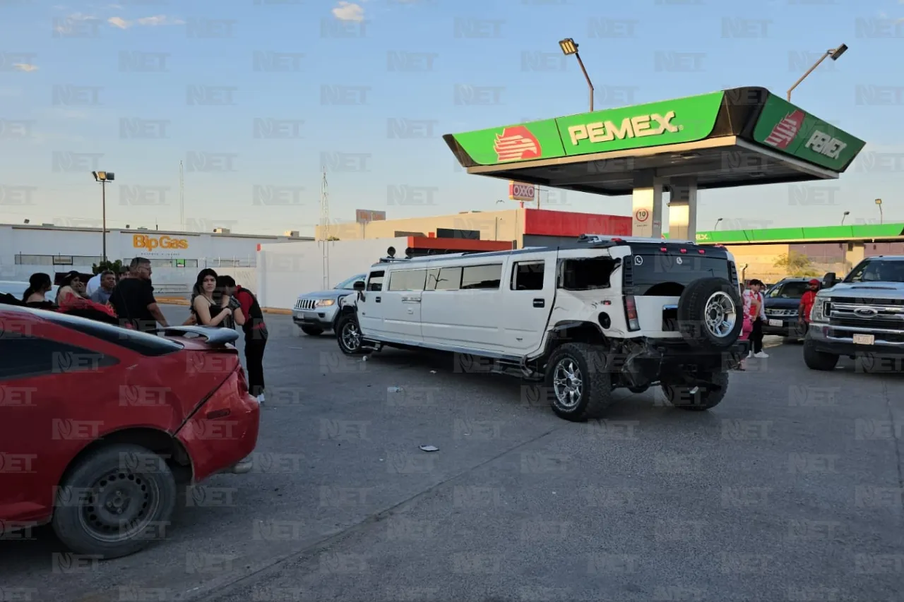 Video: Tren embiste a limusina que trasladaba a quinceañera en Juárez