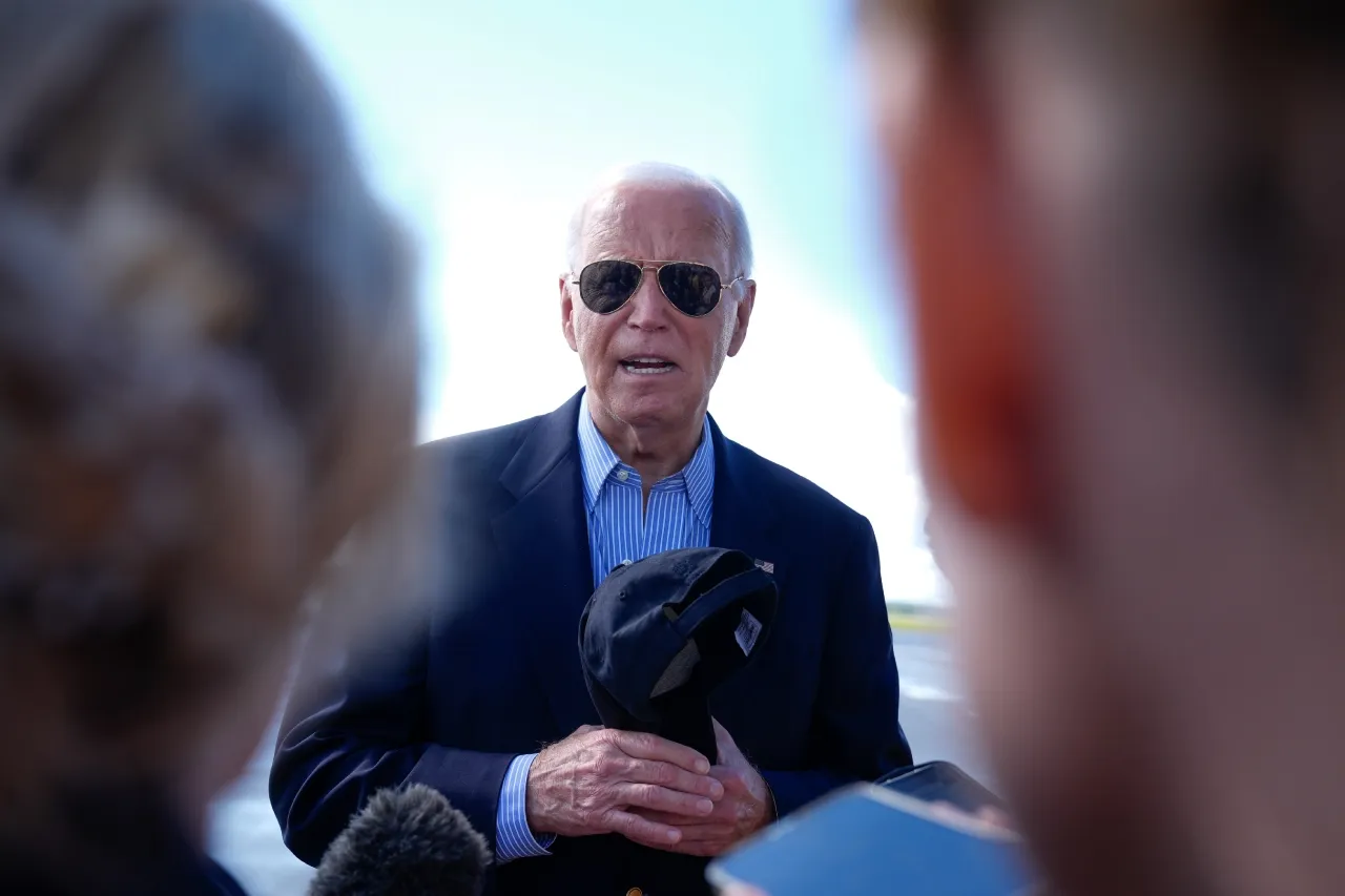 Campaña de Biden redactó preguntas hechas al presidente en par de entrevistas