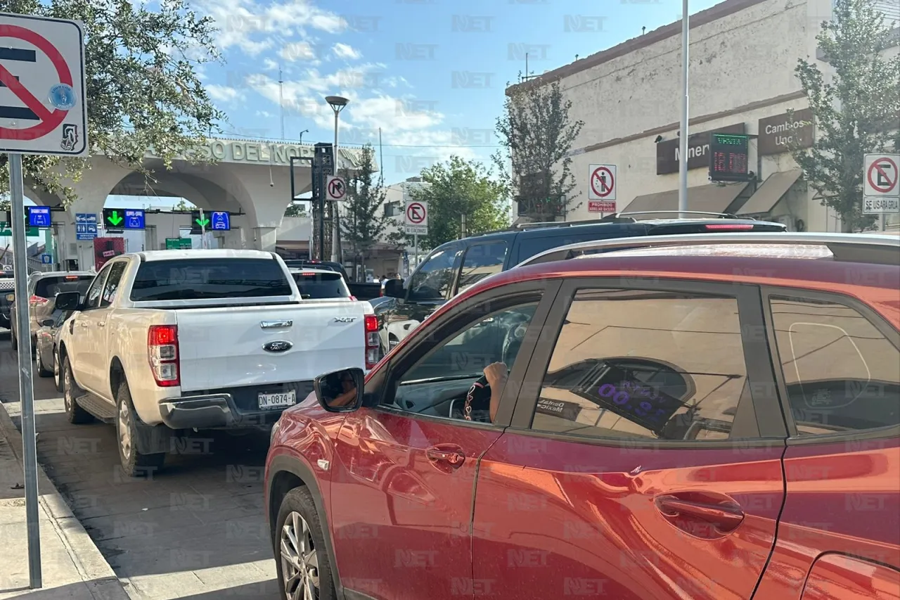 Filas para cruzar a El Paso de más de una hora