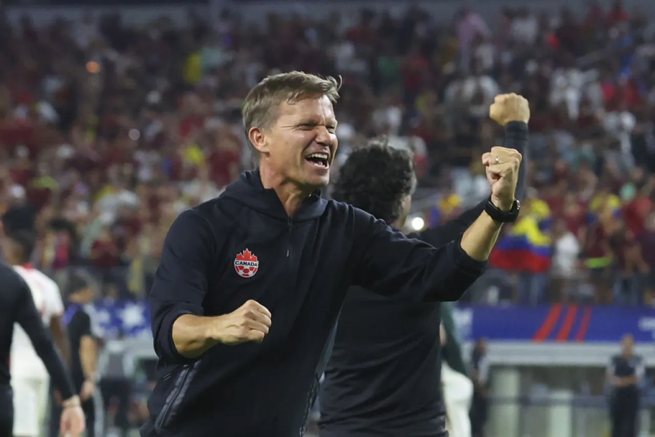 Chocan Argentina y Canadá por pase a la final de la Copa América