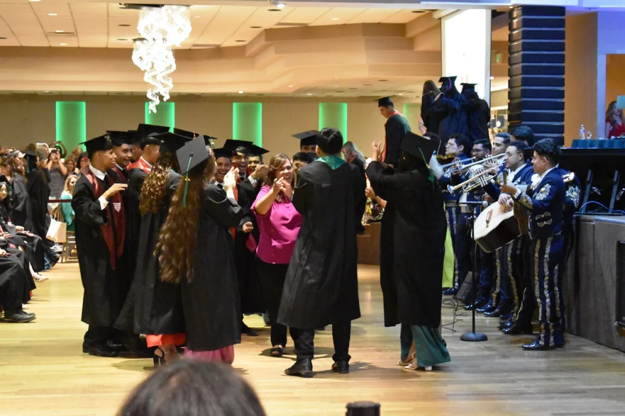 Concluyen 235 jóvenes sus estudios en el Conalep Juárez I