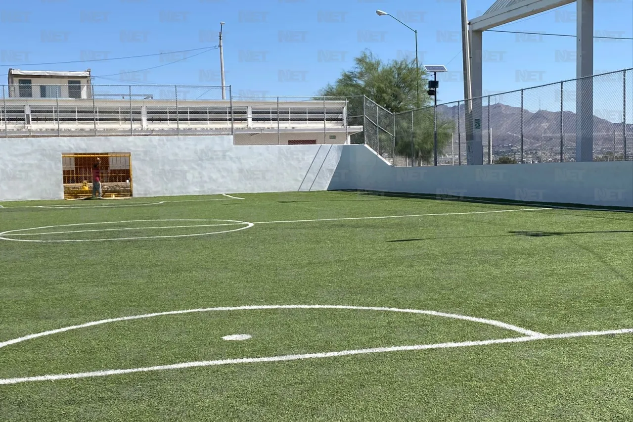 Mejoran cancha comunitaria del Francisco I. Madero