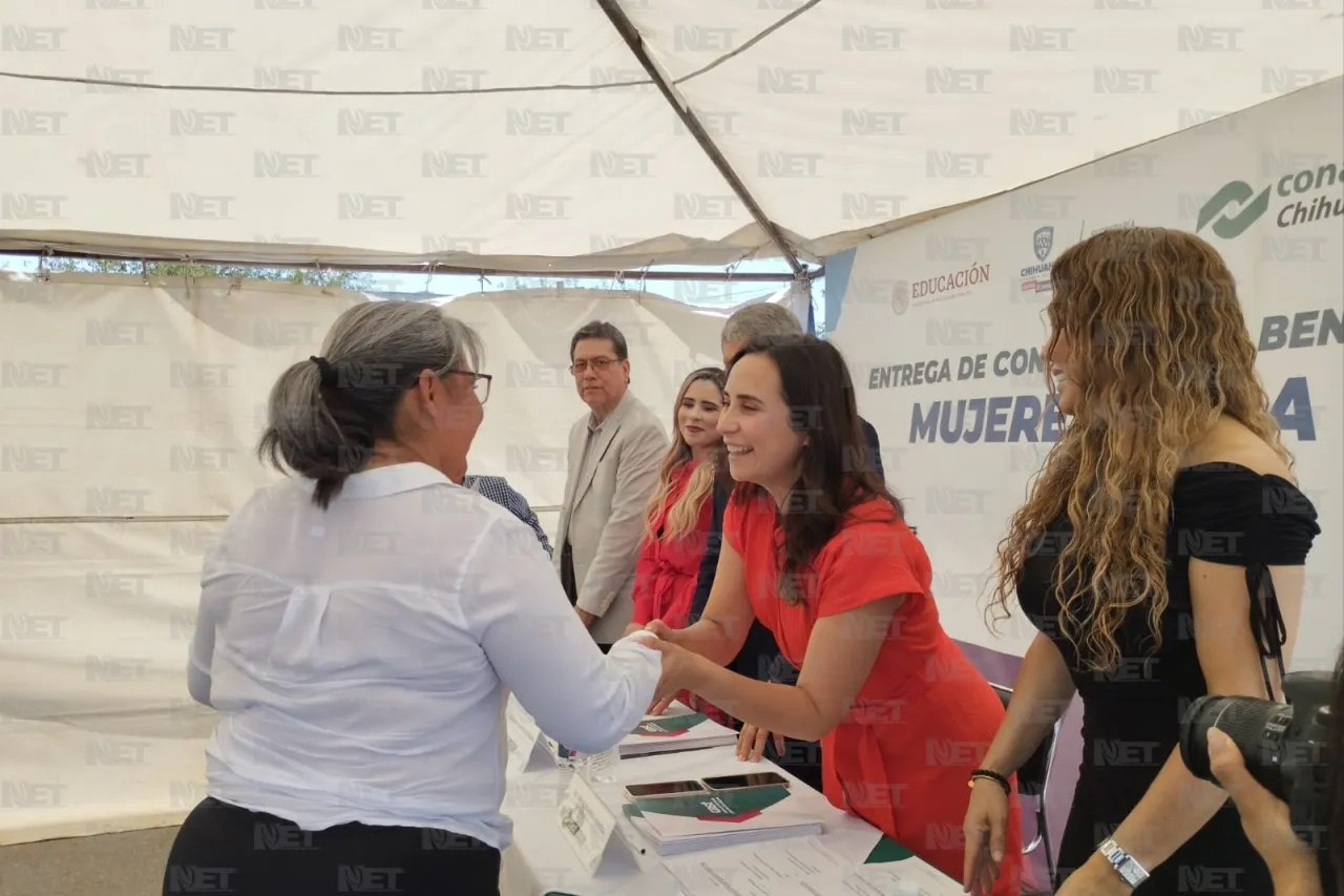 Concluyen 60 mujeres capacitación en tecnologías para el trabajo
