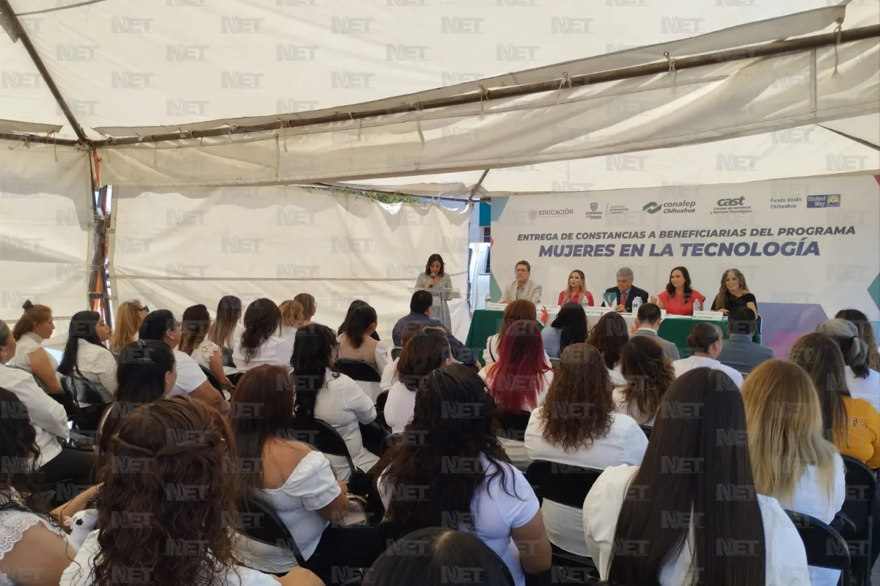Concluyen 60 mujeres capacitación en tecnologías para el trabajo