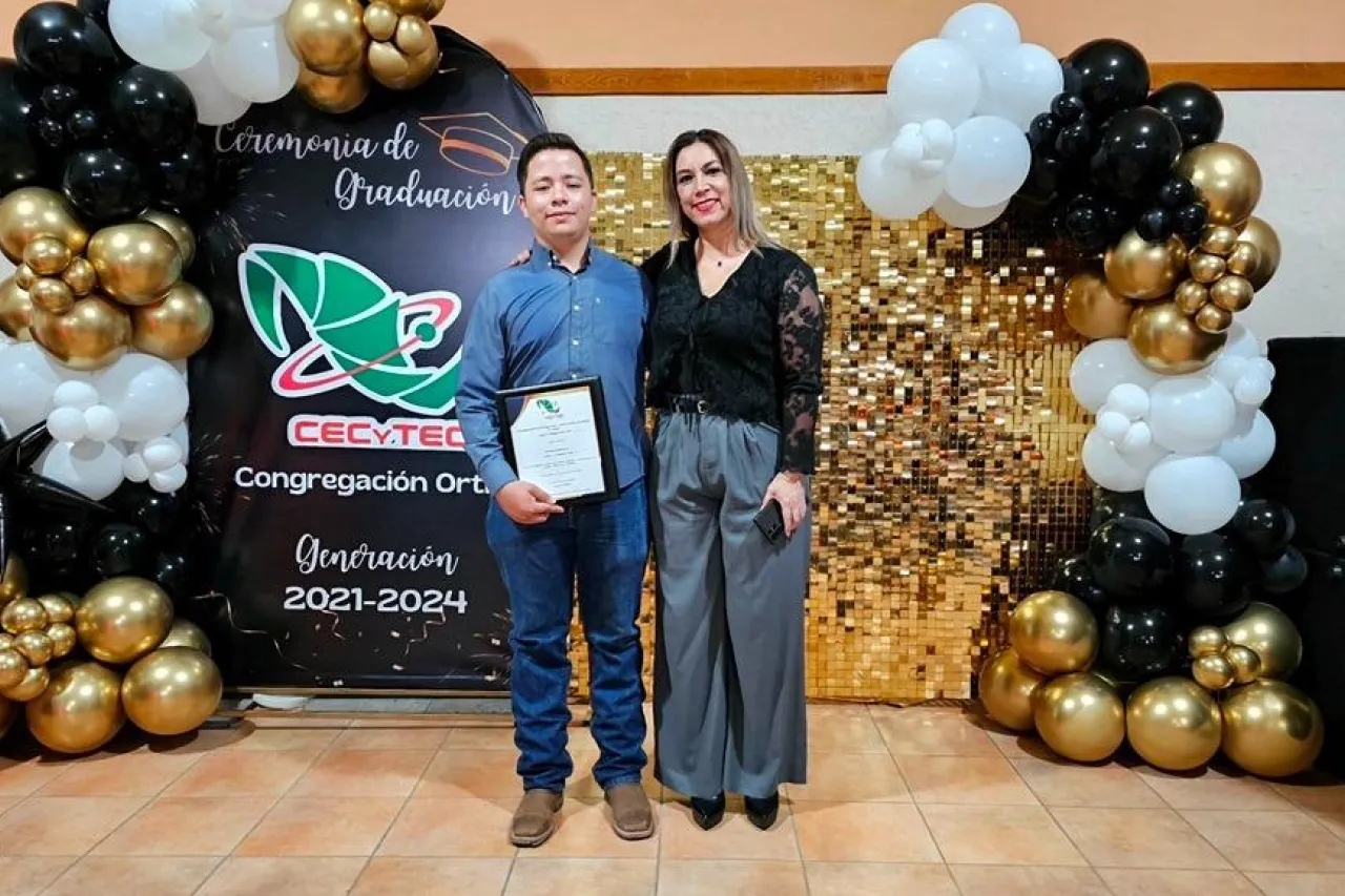 Concluyen sus estudios más 4 mil  estudiantes del CECyTECH en el estado