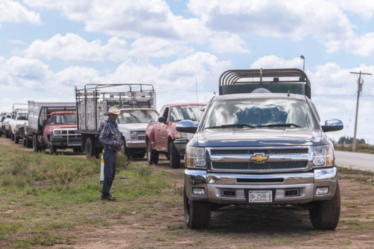 Entrega Maru Campos apoyos alimentarios en Guerrero