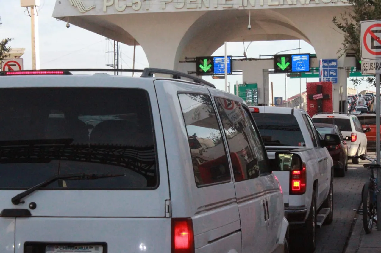 Piden a usuarios de puentes anticipar tiempos por fallas en sistema