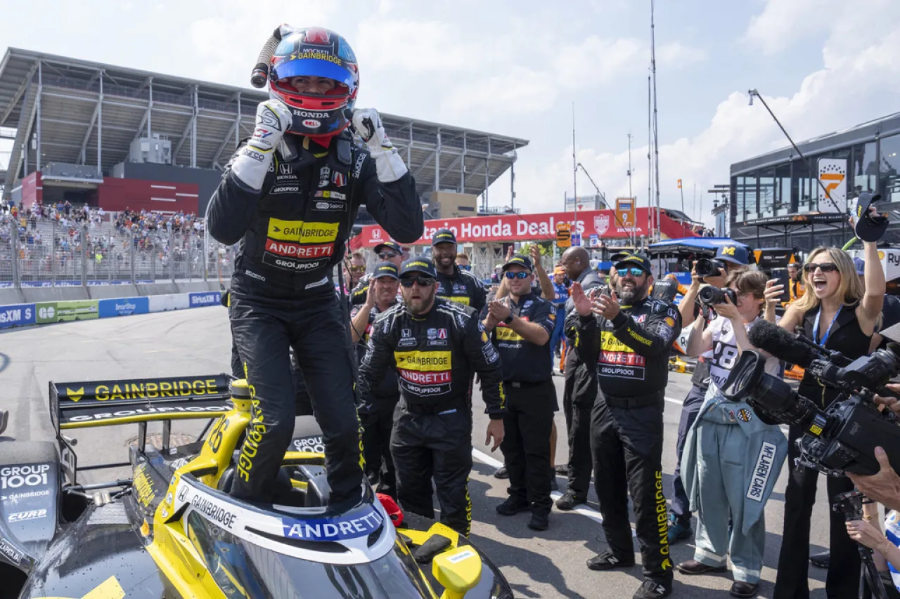 Colton Herta domina en Toronto para su primera victoria en IndyCar en dos años