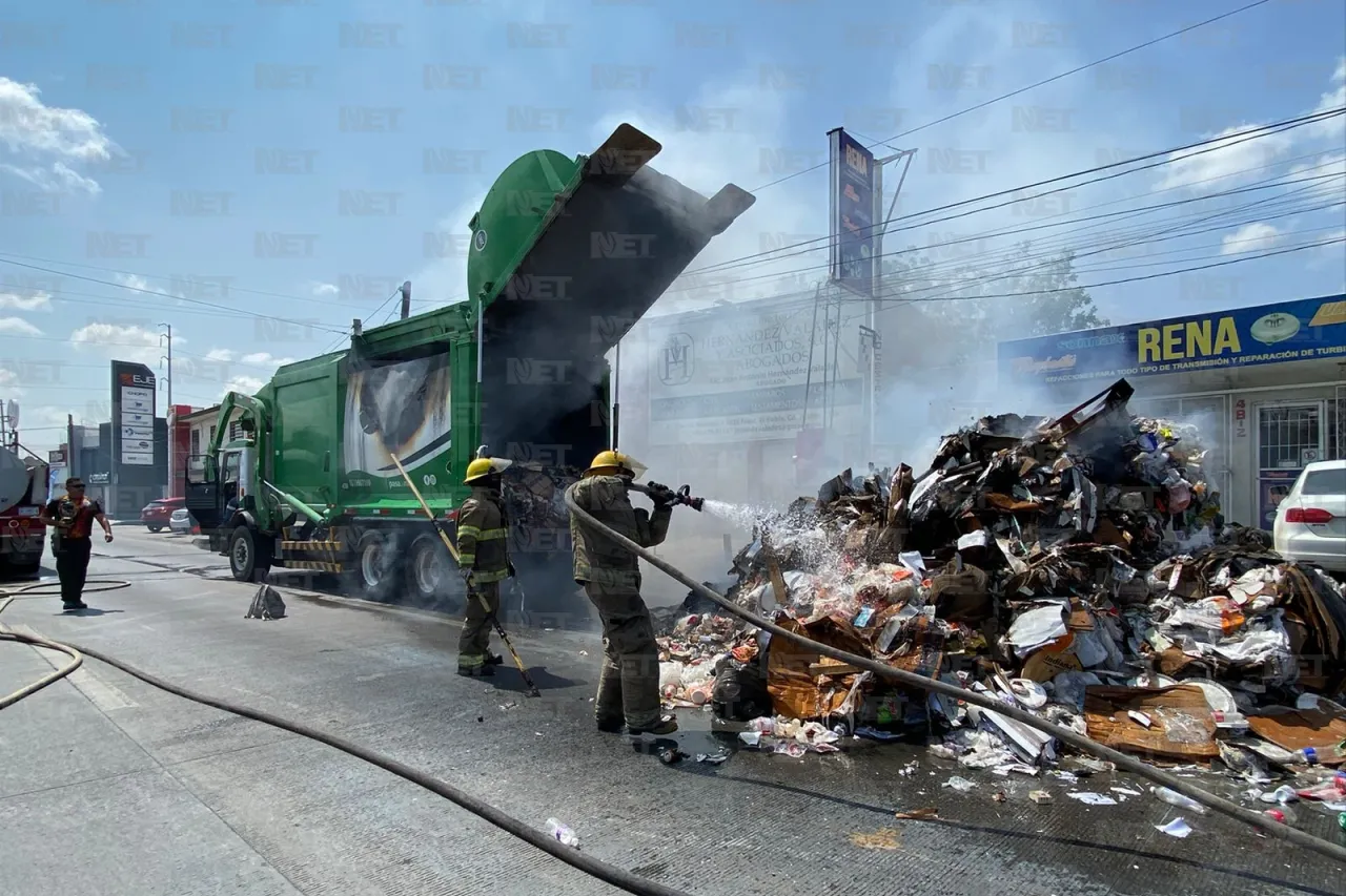 Se quema camión de basura en la Ejército 