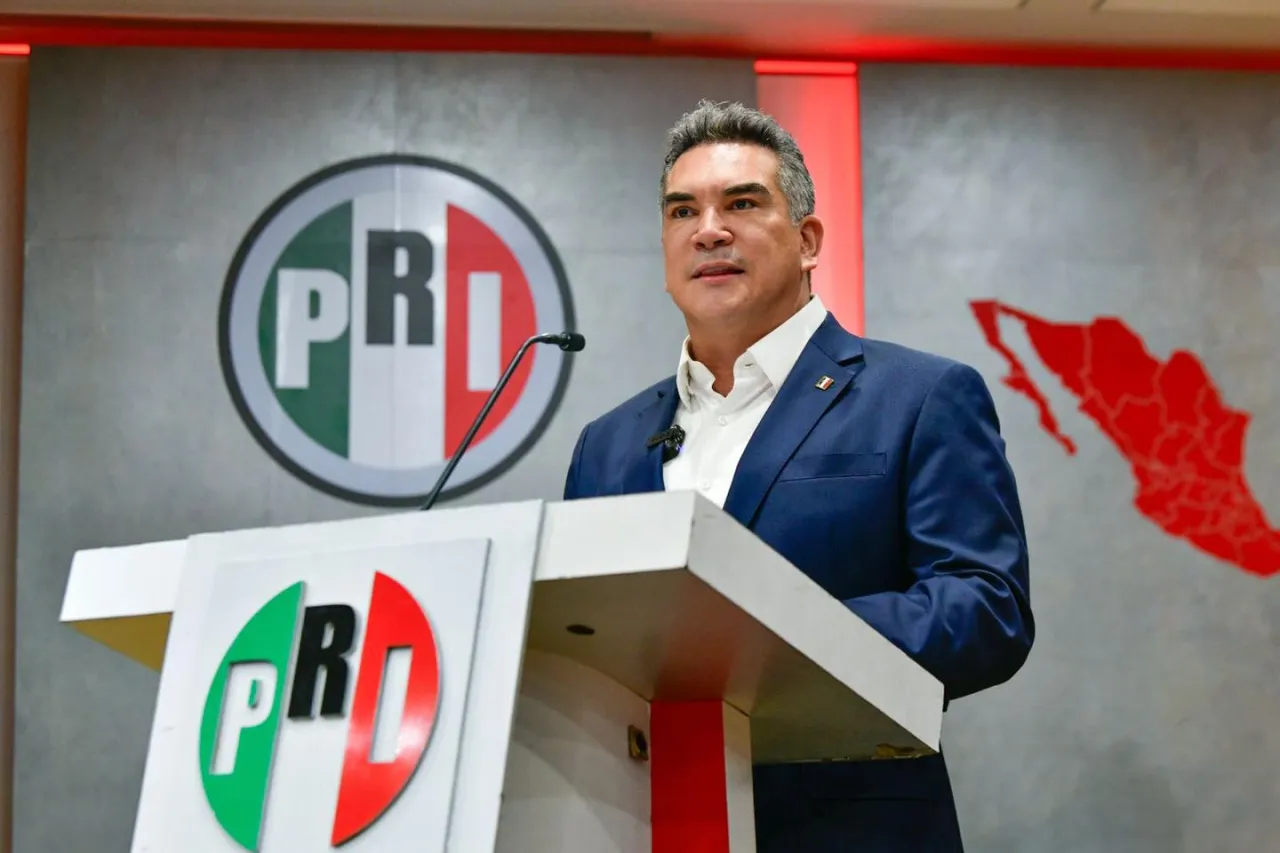Opositores a ‘Alito’ Moreno presentan recurso ante el INE