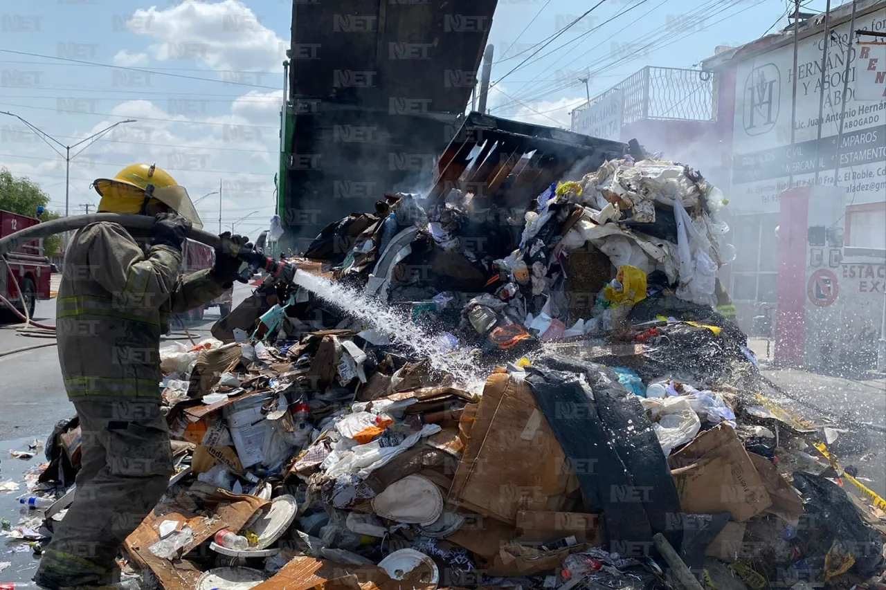 Se quema camión de basura en la Ejército 