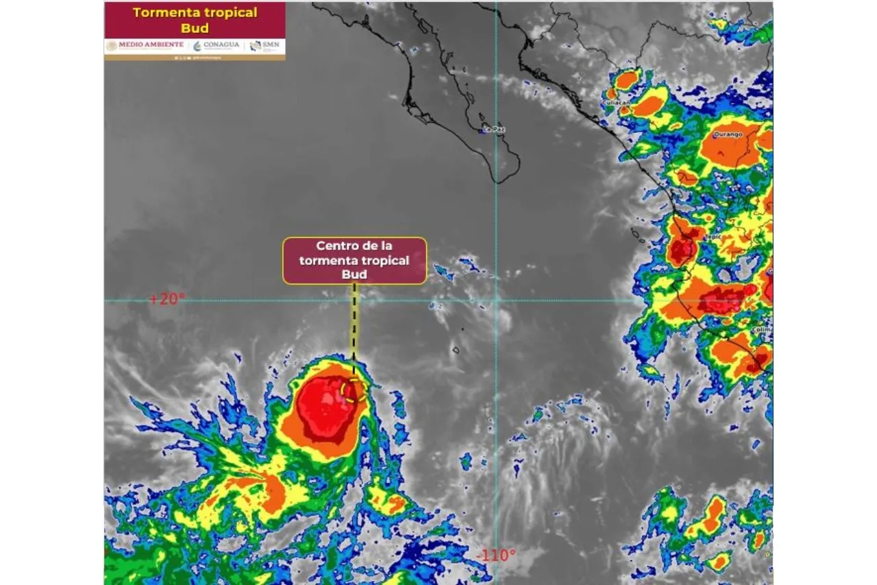 Se forma la tormenta tropical Bud frente a costas de México