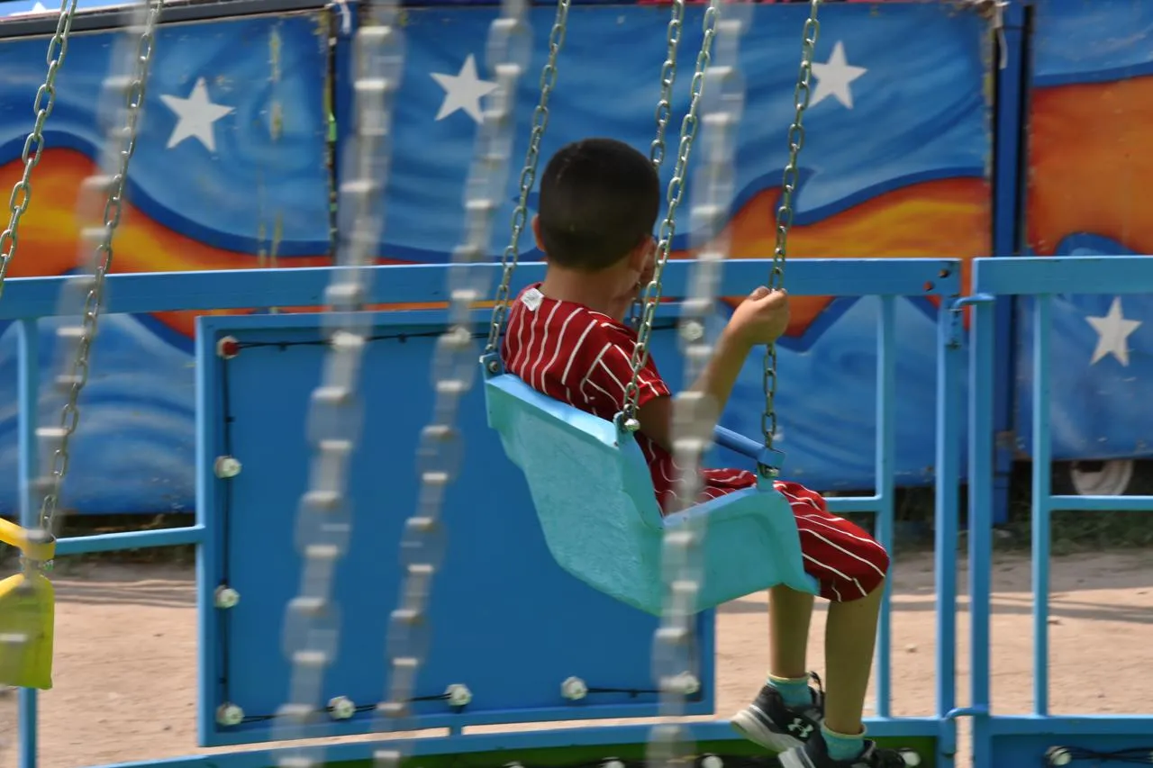 Se quedan más tiempo los juegos mecánicos del Parque Central