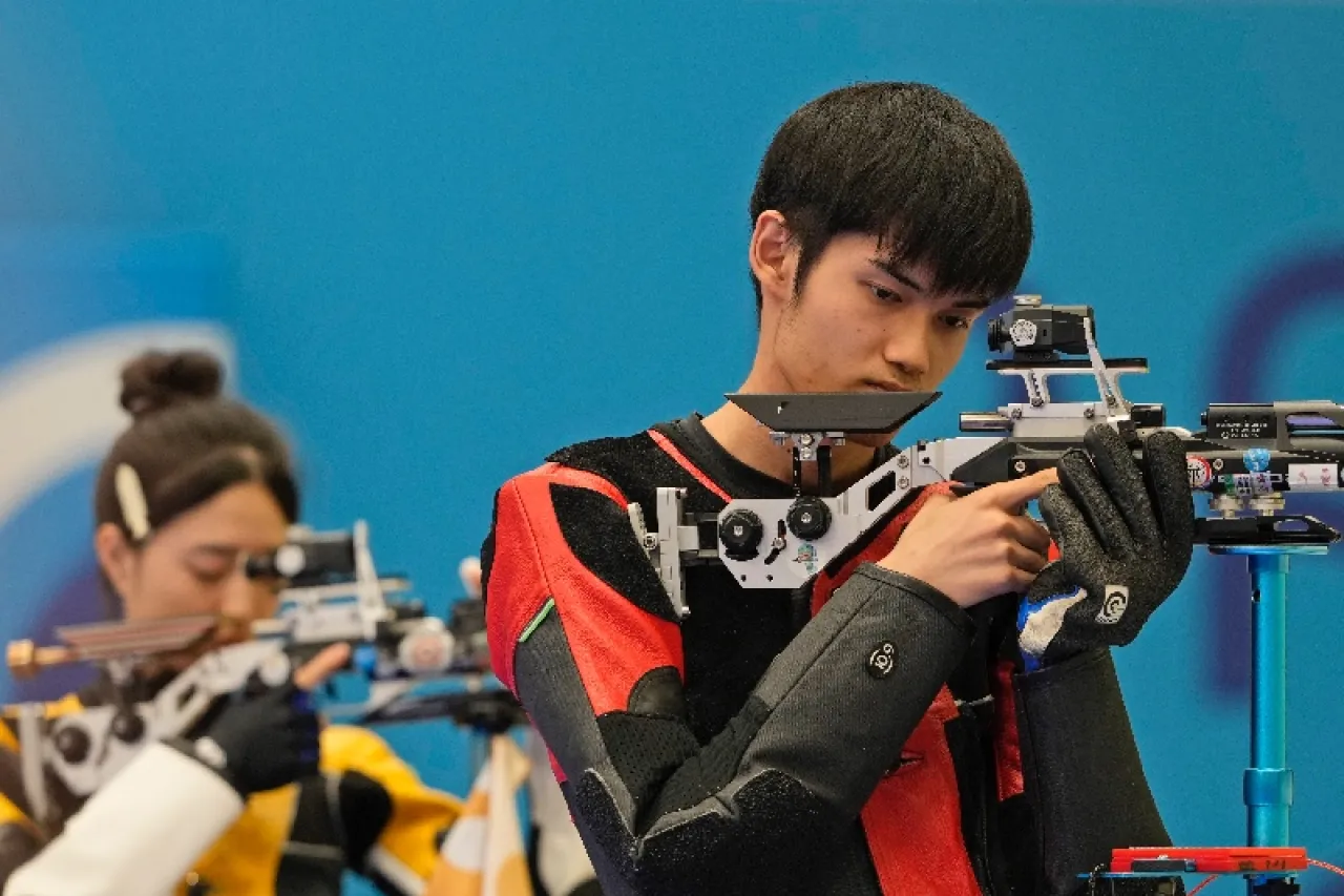 Abrió China entrega de los oros con el rifle de aire