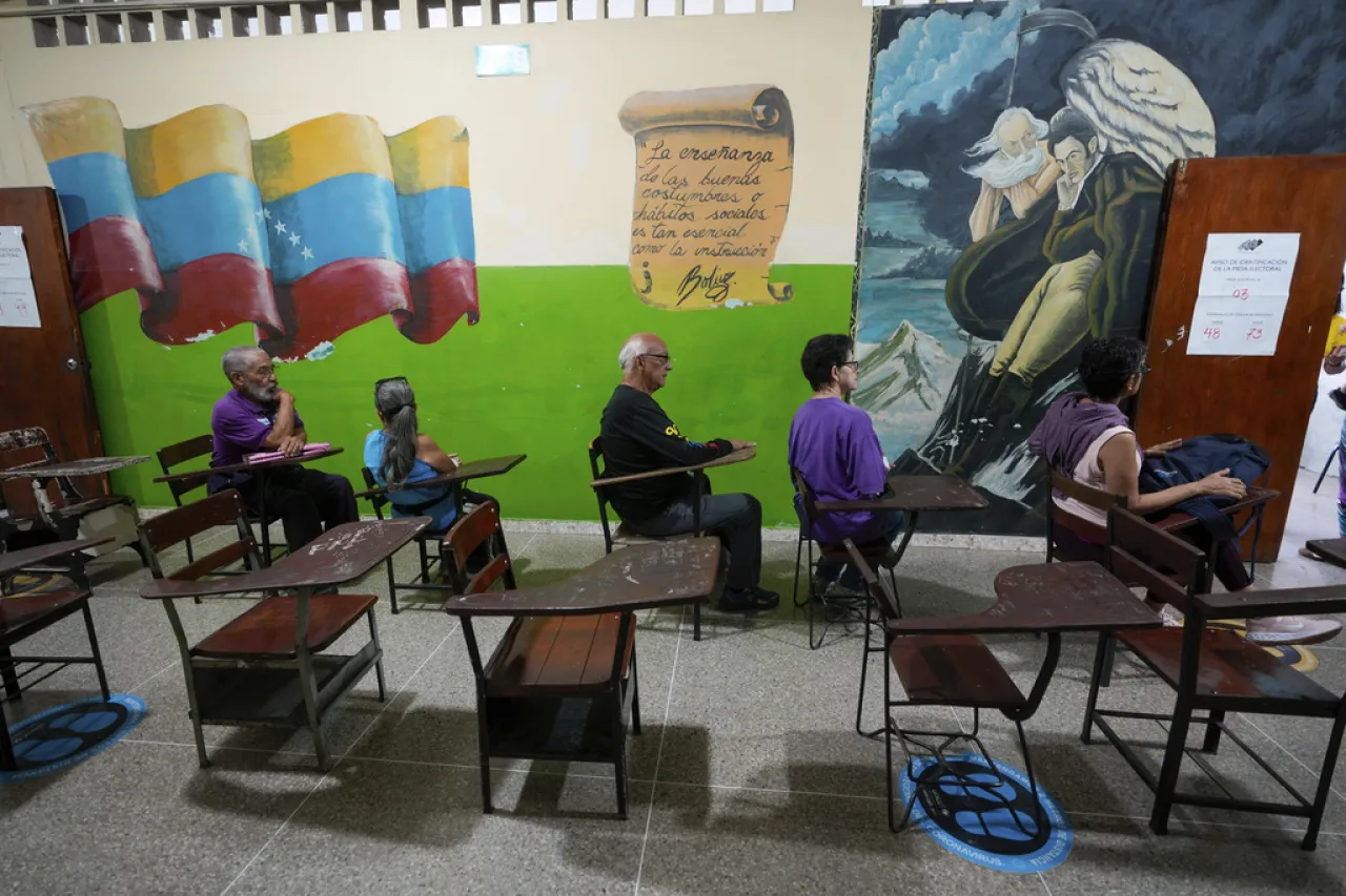 Llama oposición en Venezuela a defender el voto