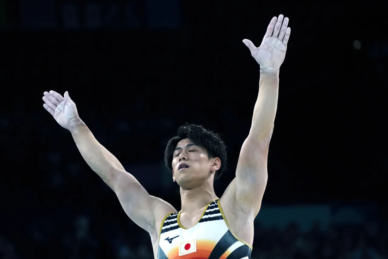 Japón domina la gimnasia varonil y se llevan el oro por equipos