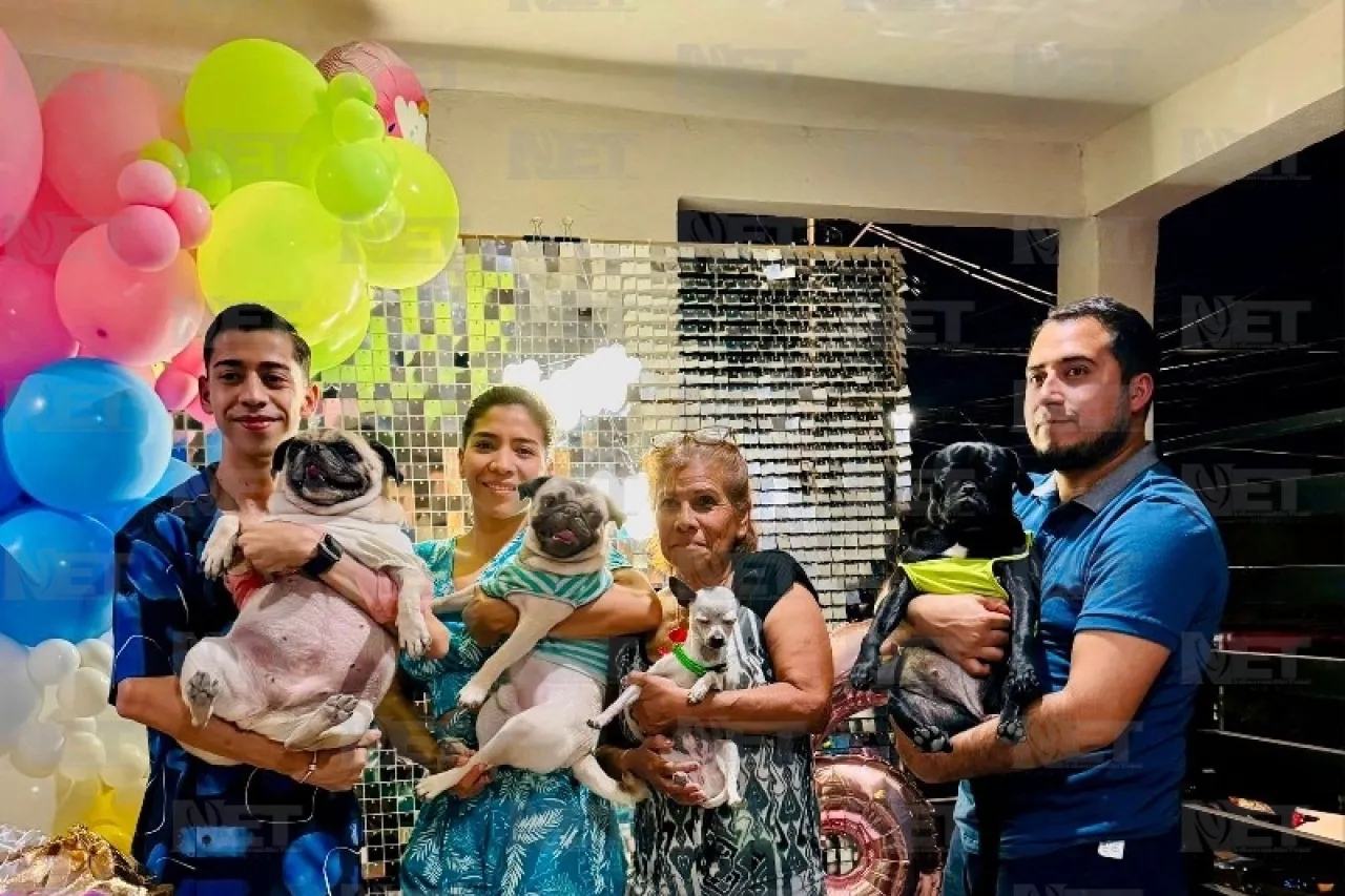 Familia juarense festeja a su mascota con una fiesta muy 'perrona'