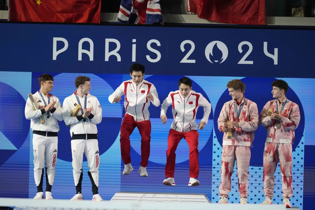 China gana su segundo oro en clavados