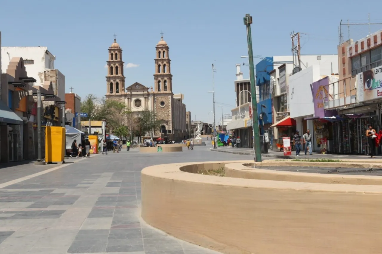 Tienen obras del Centro de Juárez un 75% de avance