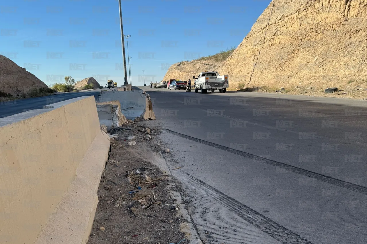 Video: Termina volcado en el Camino Real