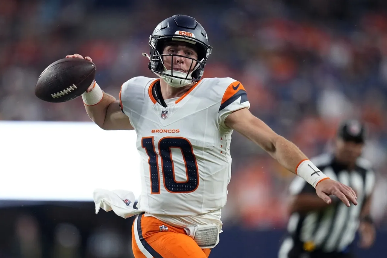 Novato Nix gana el puesto de quarterback titular de Broncos