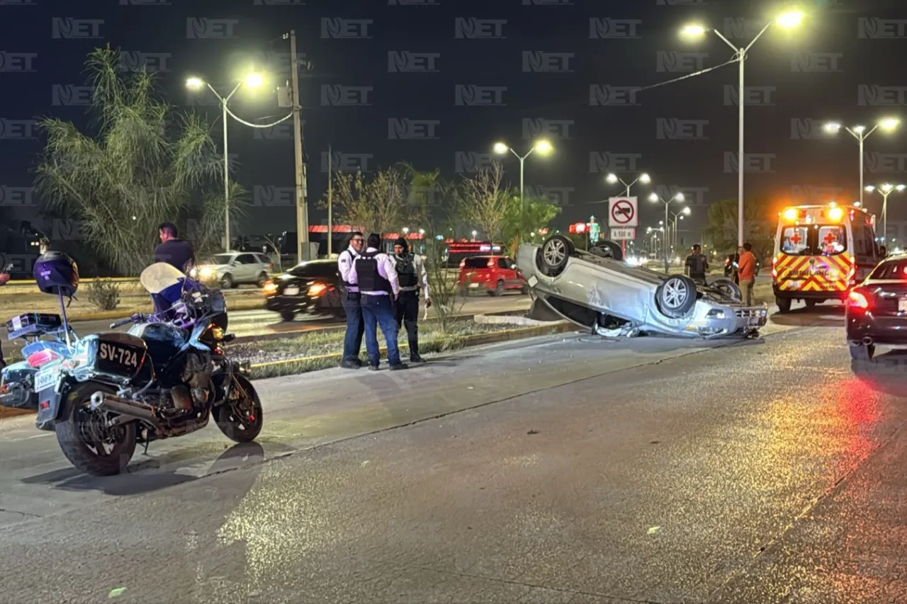 Imprudente maniobra causa volcadura en Villarreal Torres