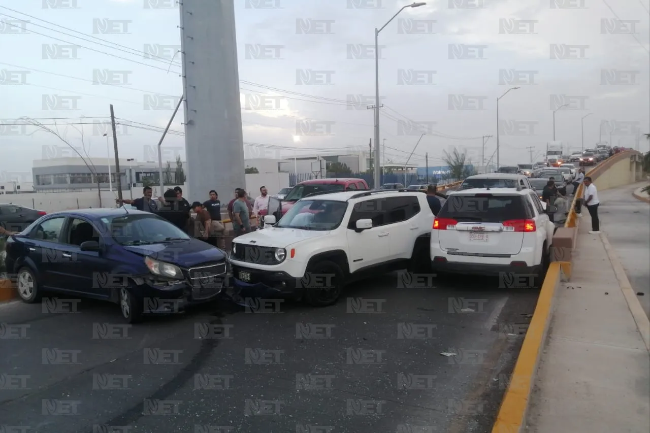 Carambola provoca caos vial en la avenida De Las Torres