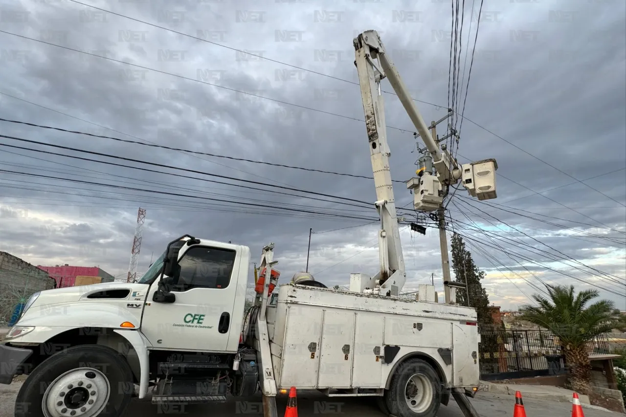 Una hora duró la luz: Vecinos de los Aztecas se quedan sin servicio otra vez