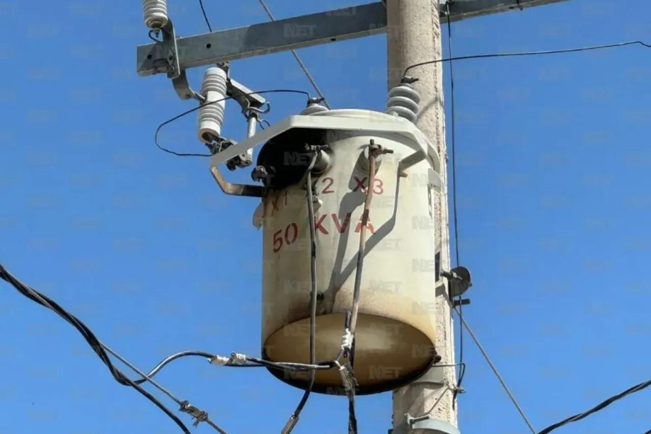 Una hora duró la luz: Vecinos de los Aztecas se quedan sin servicio otra vez