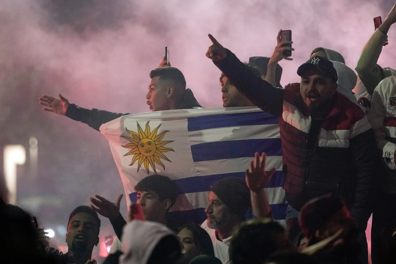 De luto, Uruguay aguarda la llegada del cuerpo de futbolista Juan Izquierdo