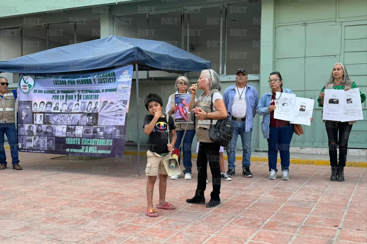 Protesta Fedefam en el día de víctimas de desaparición forzada