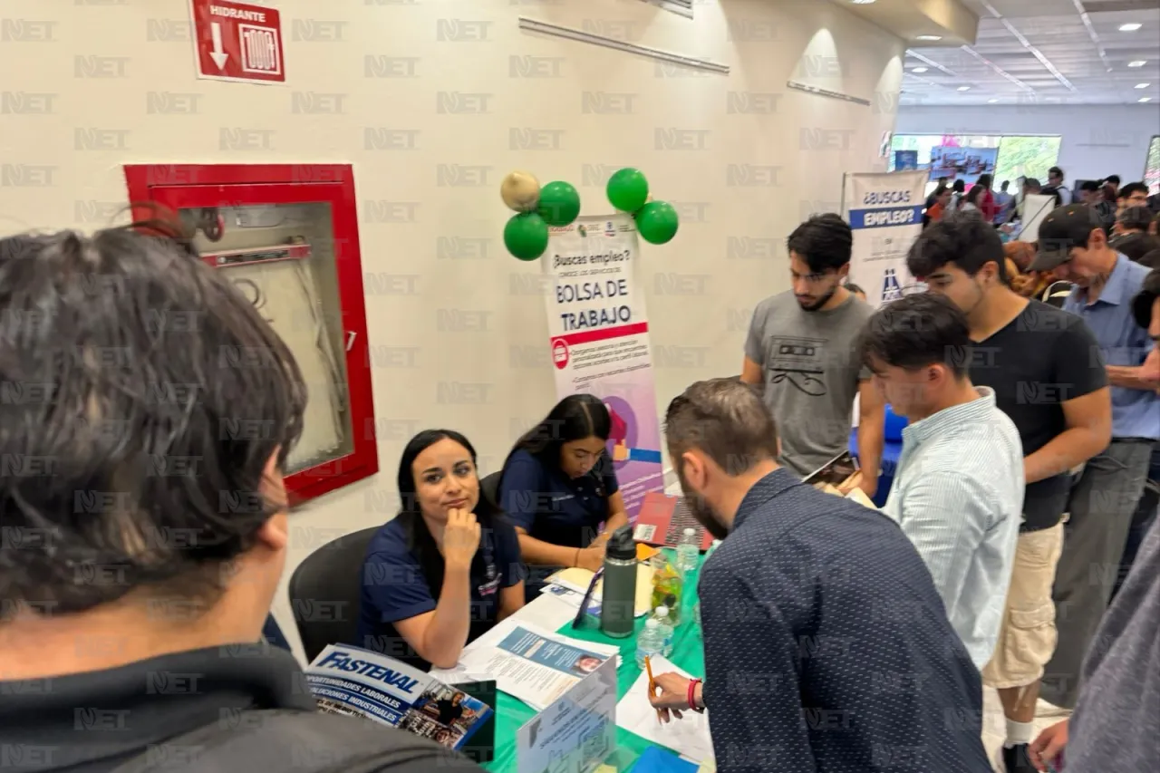 Ofertan bolsa de trabajo en la Expo Empleo UACJ