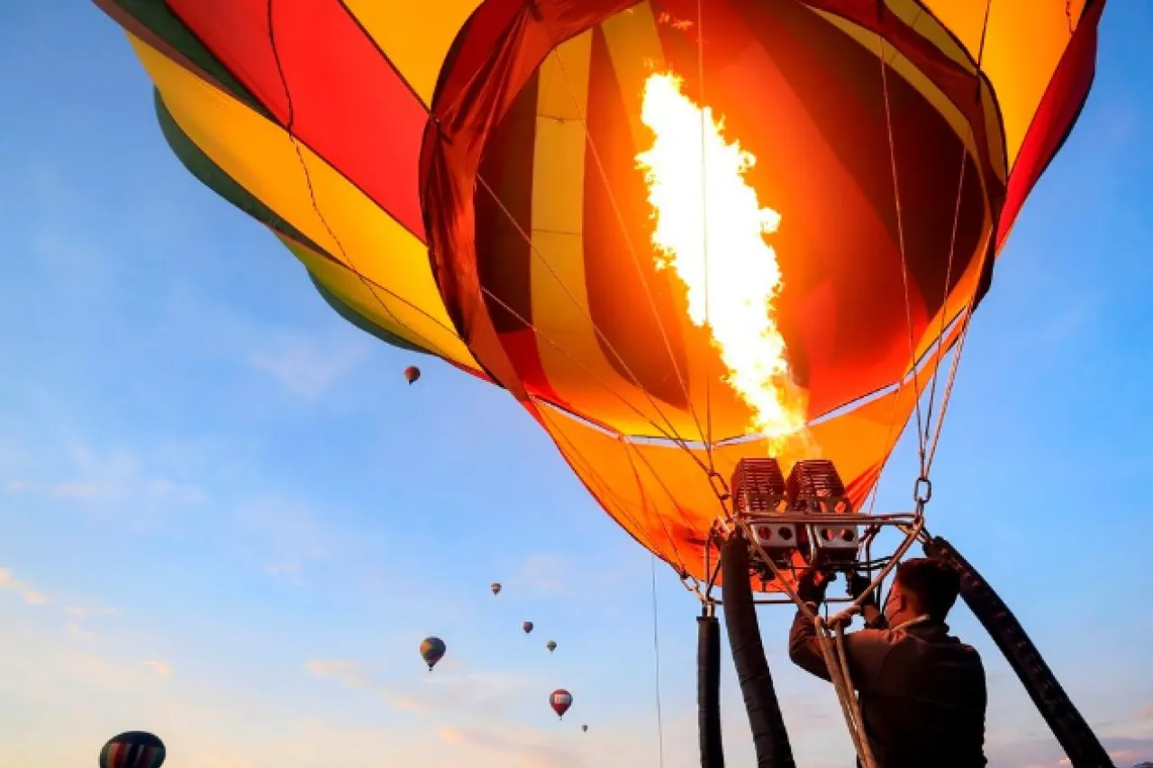 Llega la 'Alegría' y color al cielo de Juárez con el Festival del Globo