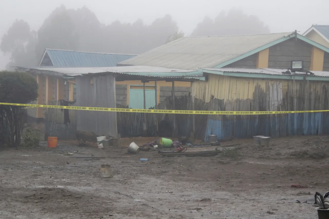 Incendio en residencia escolar de Kenia mata a 17 alumnos