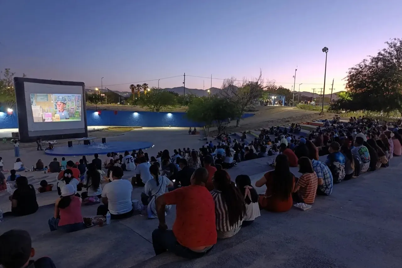 Disfruta hoy de 'UP' en el cine al aire libre