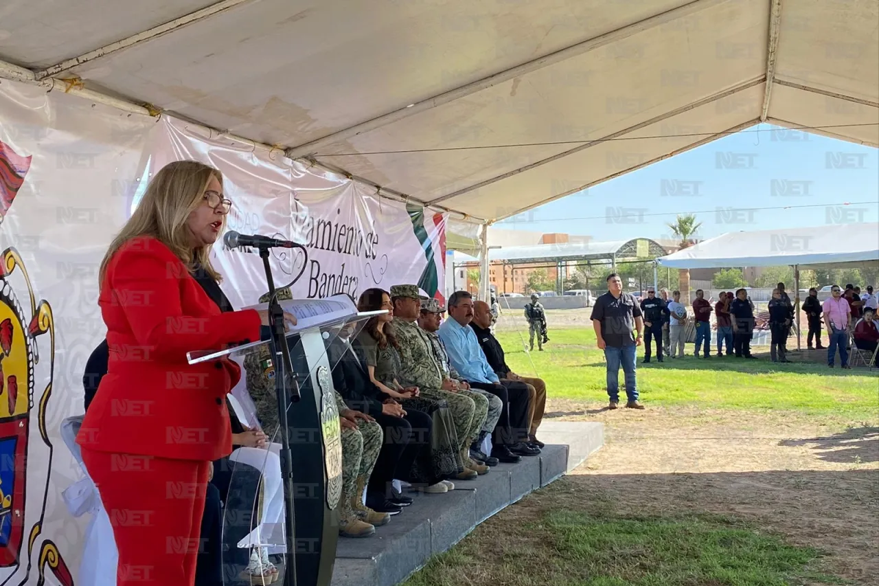 Realizan Cruz último izamiento de bandera de su administración 2021-2024