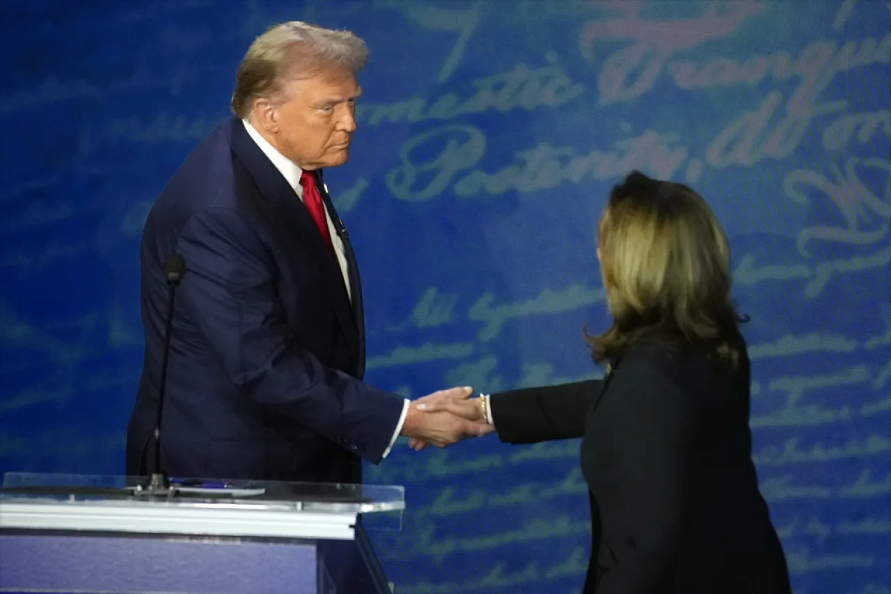 Desafía Harris a Trump con más firmeza que Biden en debate presidencial