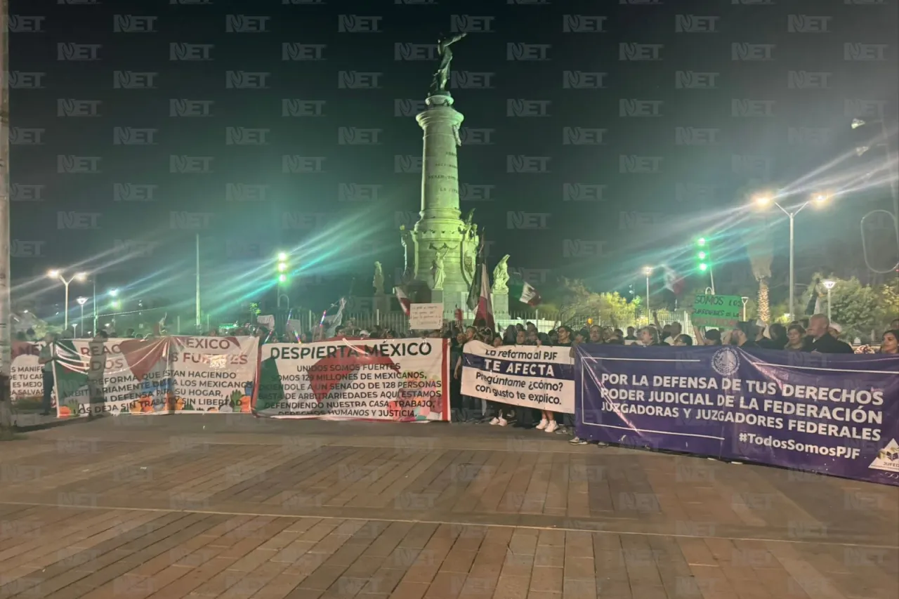 Marchan en defensa del Poder Judicial de la Federación