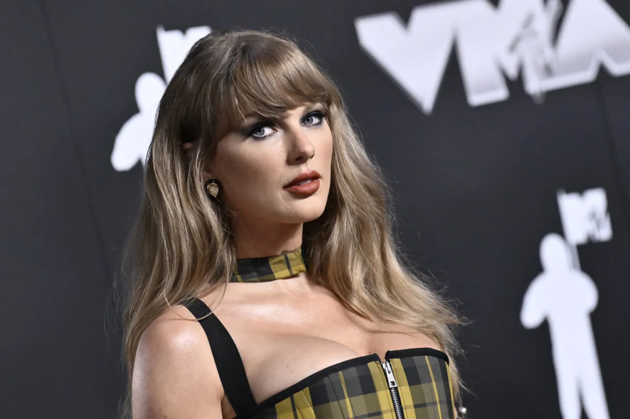 Gana Taylor Swift el máximo honor en los Premios MTV