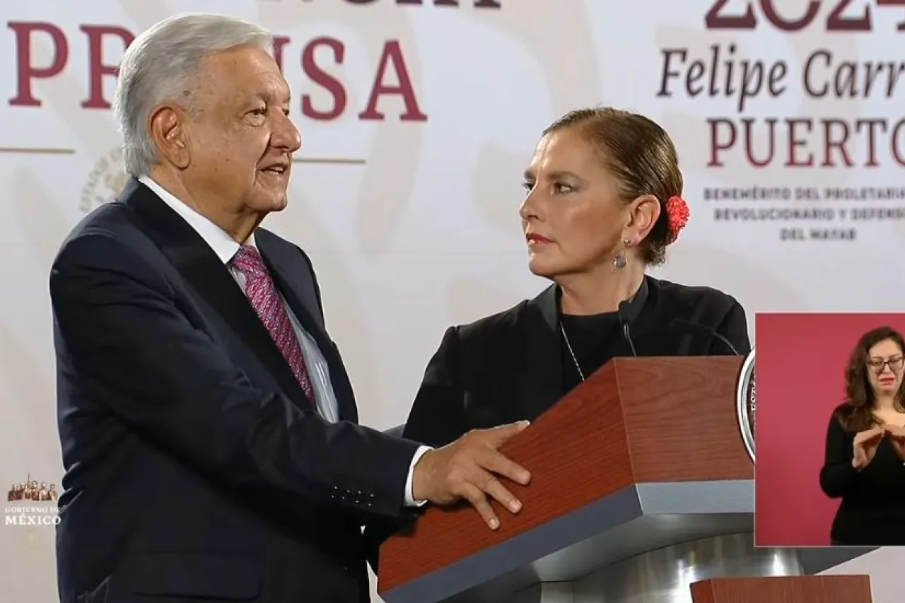 Beatriz me ha ayudado mucho en esta travesía: AMLO