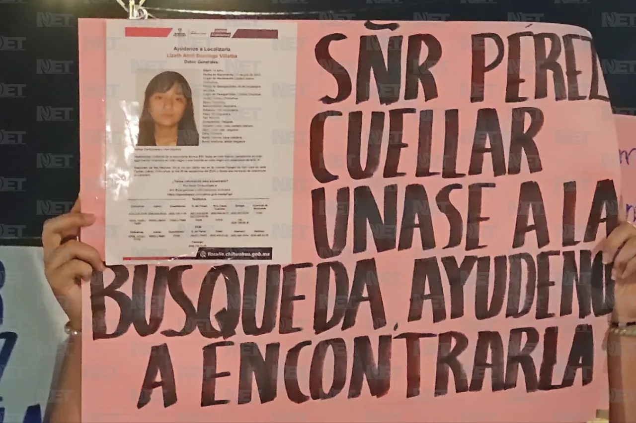 Alcalde atiende a manifestantes durante entrega de parque