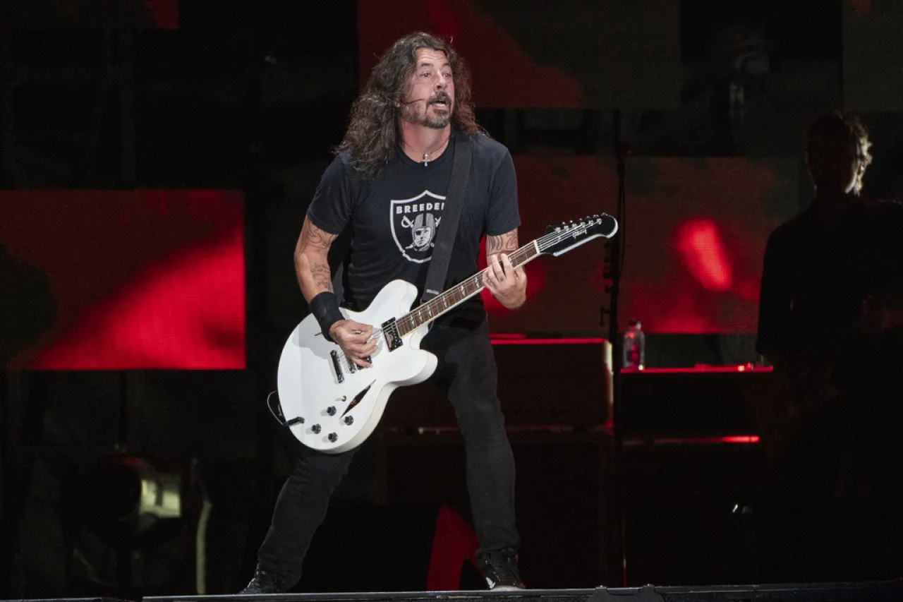 Dave Grohl confiesa que tuvo una hija fuera de su matrimonio