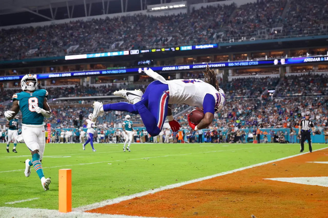 Aplastan Bills a Dolphins en el Thursday Night Football